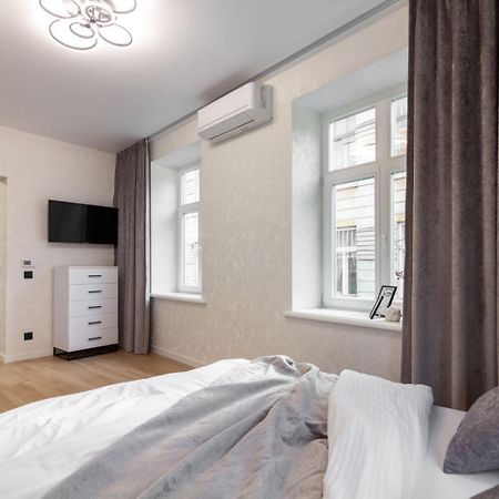 Romari Дорошенка 13 Apartman Lviv Kültér fotó